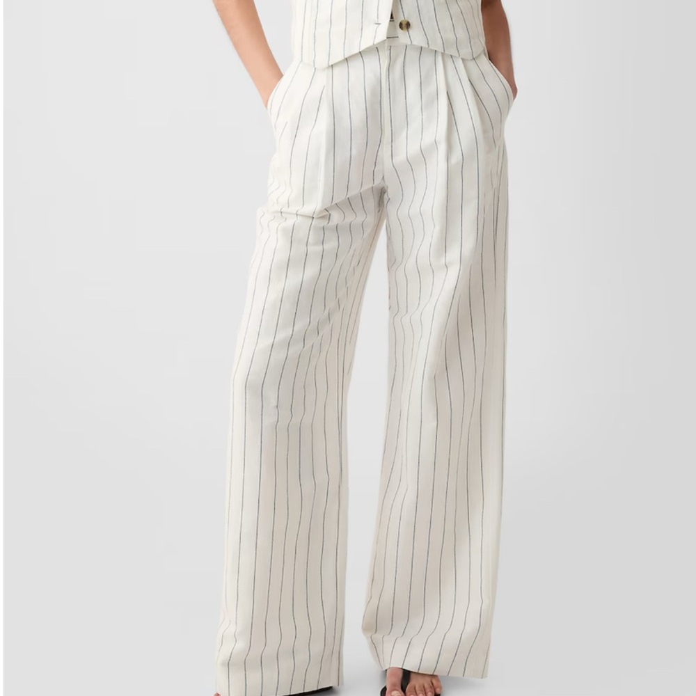 NWOT Gap 365 High Rise Linen-Cotton Trousers